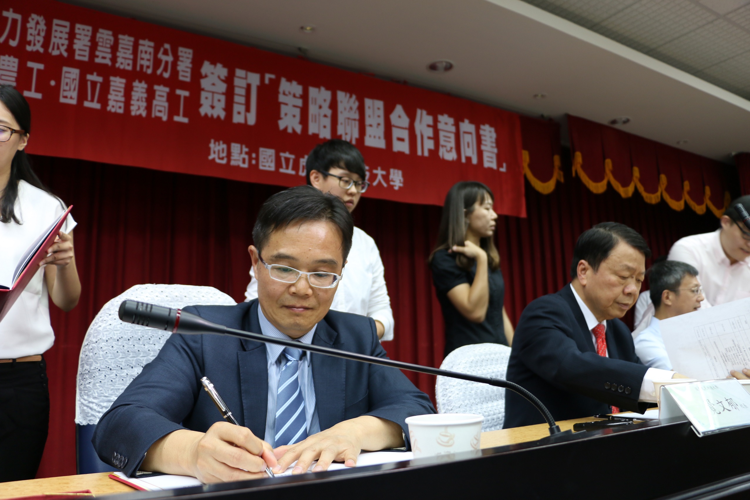 archive 3916 b4869354 archive 3916 b4869354