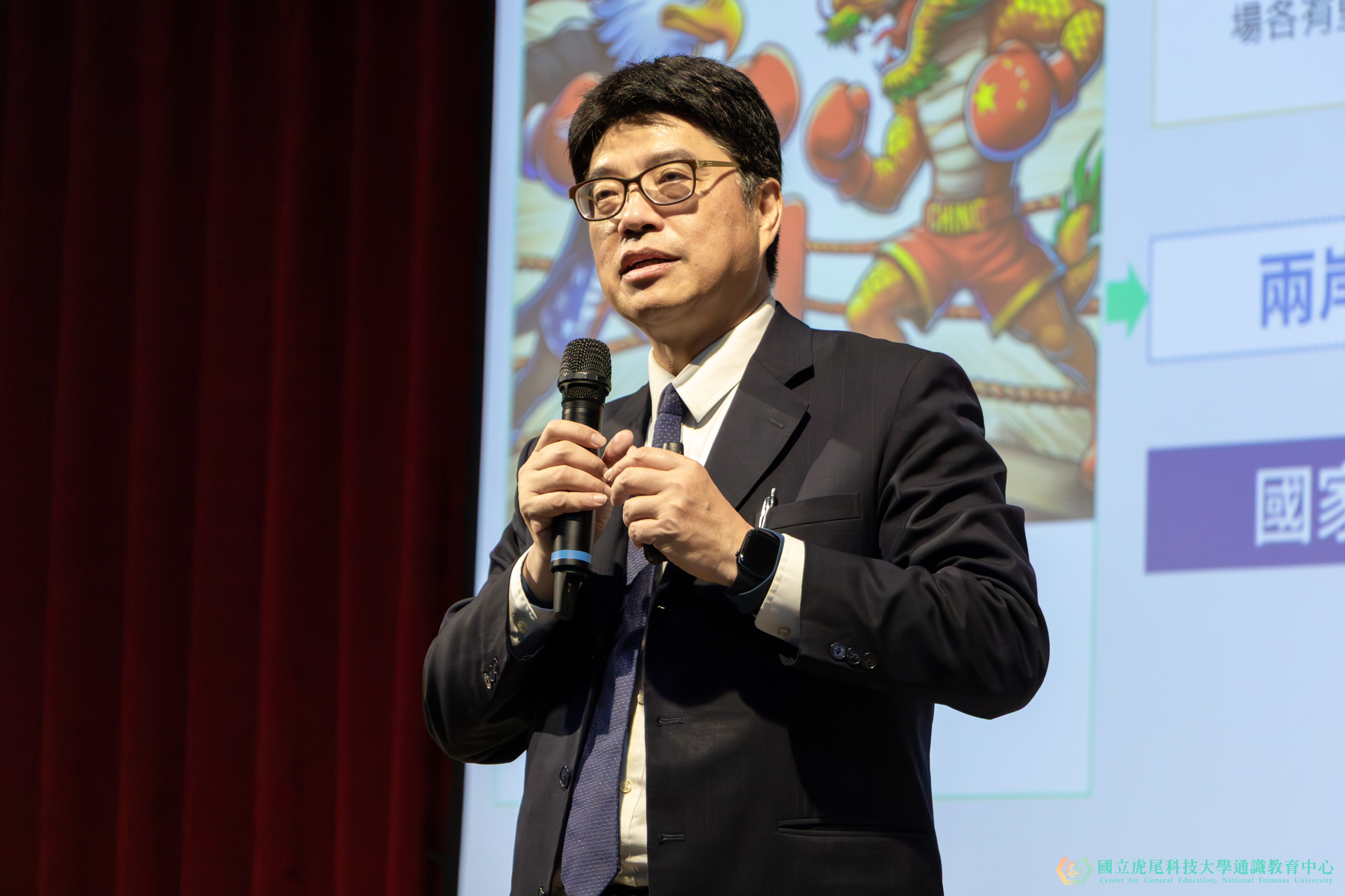 陸委會主委邱垂正赴虎科大演講　與青年學子共思台灣國際定位