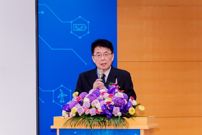 Dr. Cheng Chuen-Sheng, President of the Chinese Society for Quality, delivers a speech.