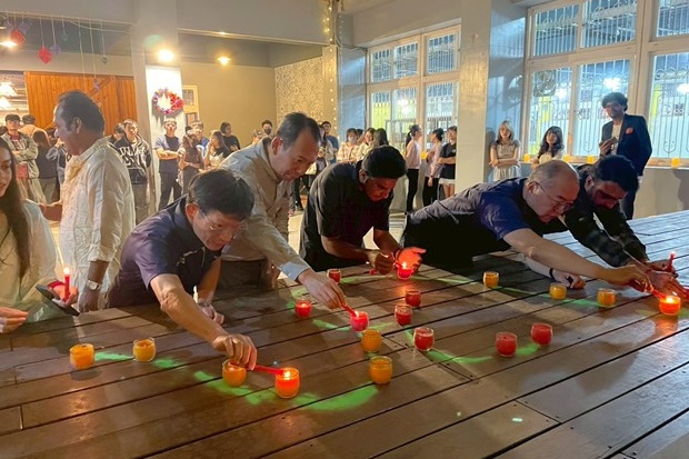 The event kicked off the Diwali festival with a traditional lamp-lighting ceremony.