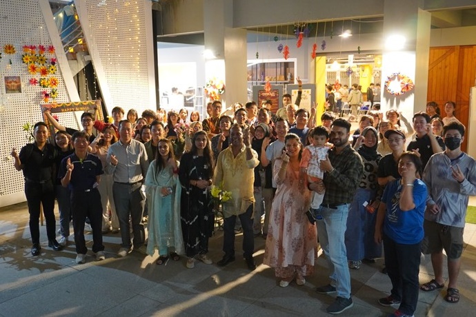 The NFU Diwali Festival attracted enthusiastic participation from students of various countries.