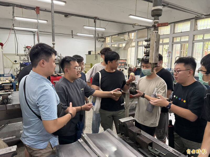 11408052051 1 11408052051 1